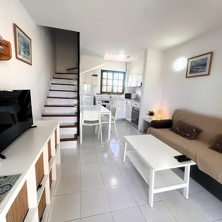 Duplex Jordi * 卡门港